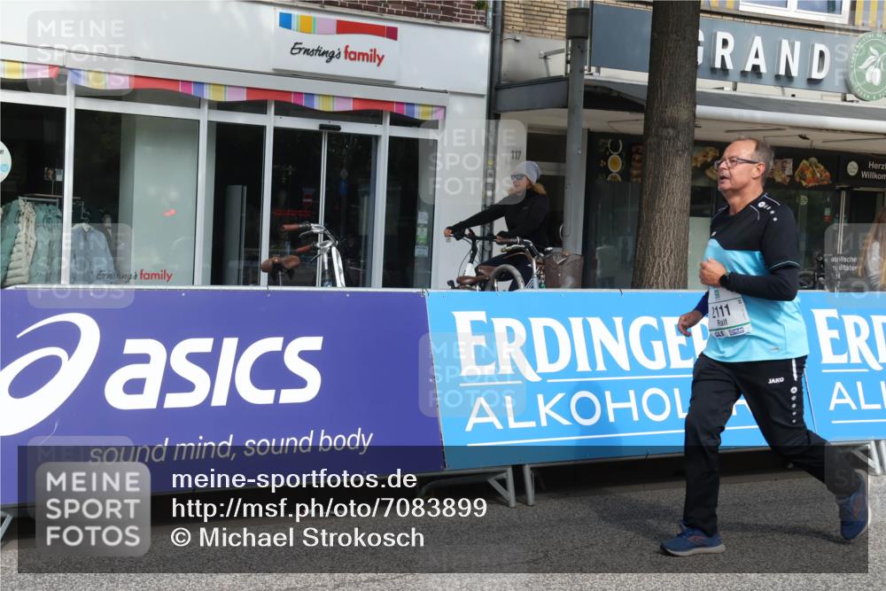 15.09.2024 - PSD Bank Halbmarathon Michael Strokosch http://msf.ph/oto/7083899 15.09.2024 12:30:14 Ziel 2111, 2251, 2299, 3206, 3261, 3276 meine-sportfotos.de