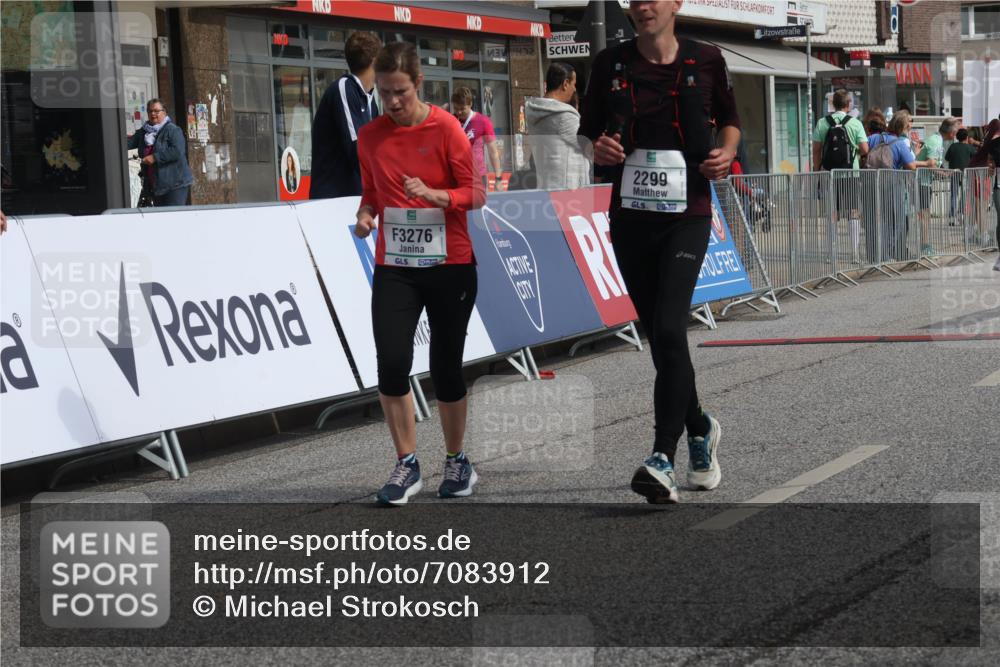 15.09.2024 - PSD Bank Halbmarathon Michael Strokosch http://msf.ph/oto/7083912 15.09.2024 12:30:16 Ziel 2111, 2251, 2299, 3206, 3261, 3276 meine-sportfotos.de