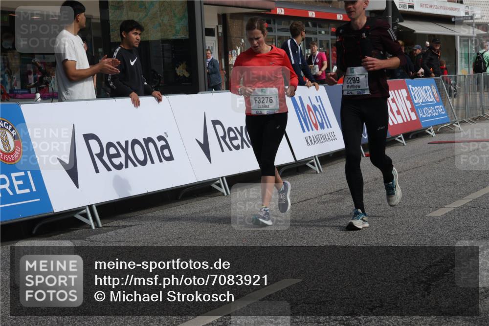 15.09.2024 - PSD Bank Halbmarathon Michael Strokosch http://msf.ph/oto/7083921 15.09.2024 12:30:17 Ziel 2111, 2251, 2299, 2447, 3206, 3261, 3276 meine-sportfotos.de