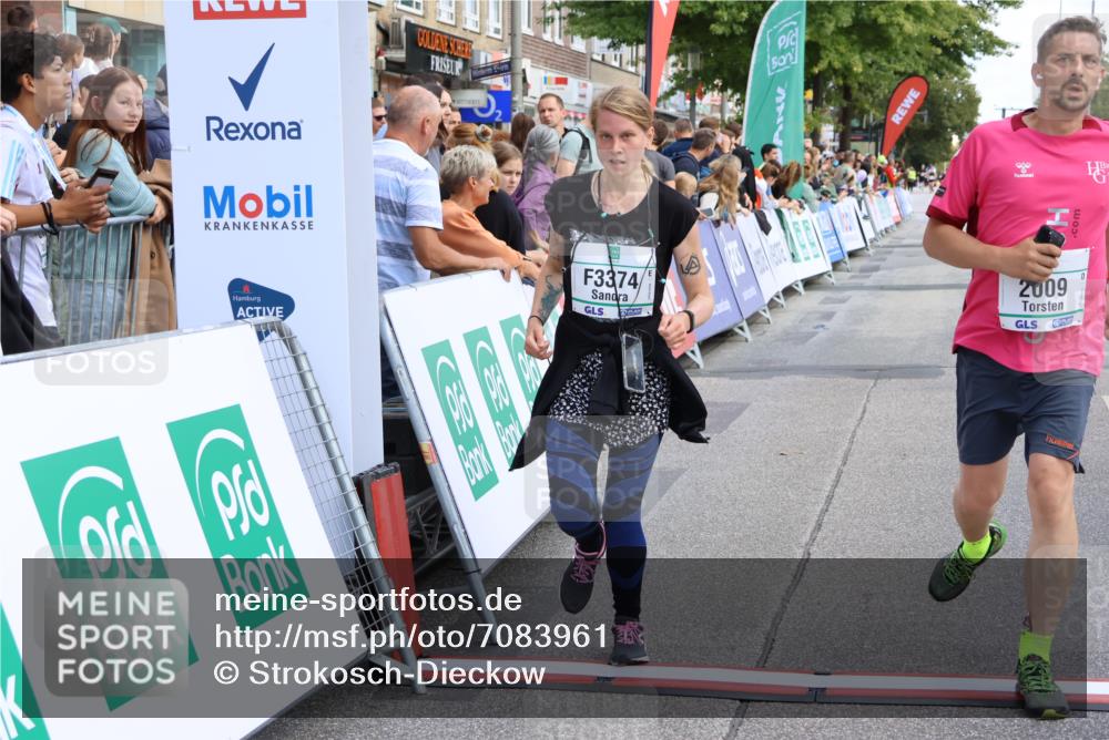 15.09.2024 - PSD Bank Halbmarathon Strokosch-Dieckow http://msf.ph/oto/7083961 15.09.2024 12:27:02 Ziel 2009, 2252, 3128, 3374 meine-sportfotos.de