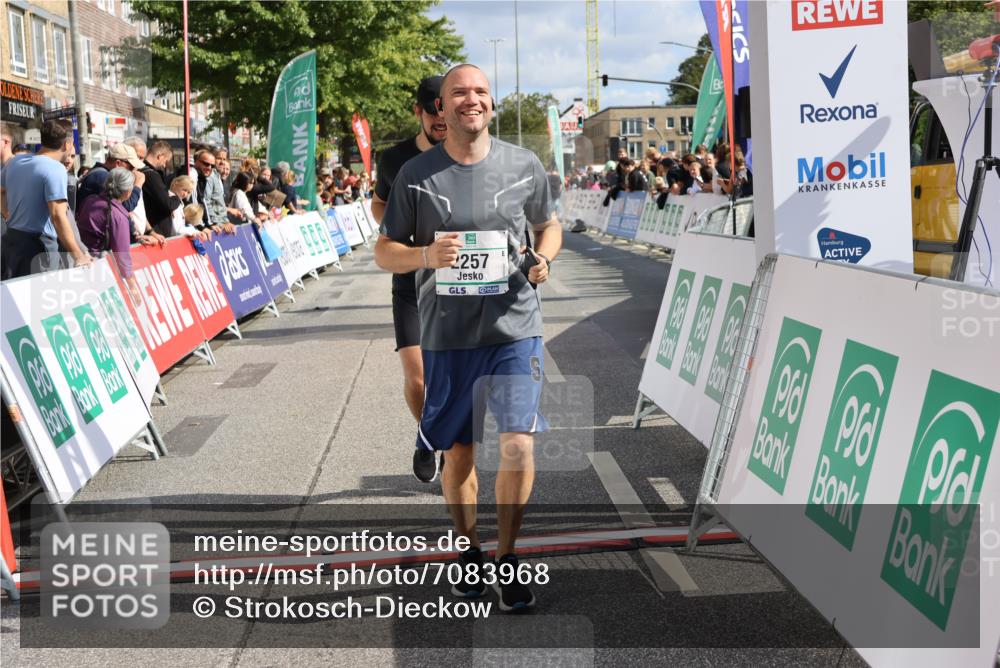 15.09.2024 - PSD Bank Halbmarathon Strokosch-Dieckow http://msf.ph/oto/7083968 15.09.2024 12:36:00 Ziel 1504, 1895, 2257, 2286, 3071 meine-sportfotos.de
