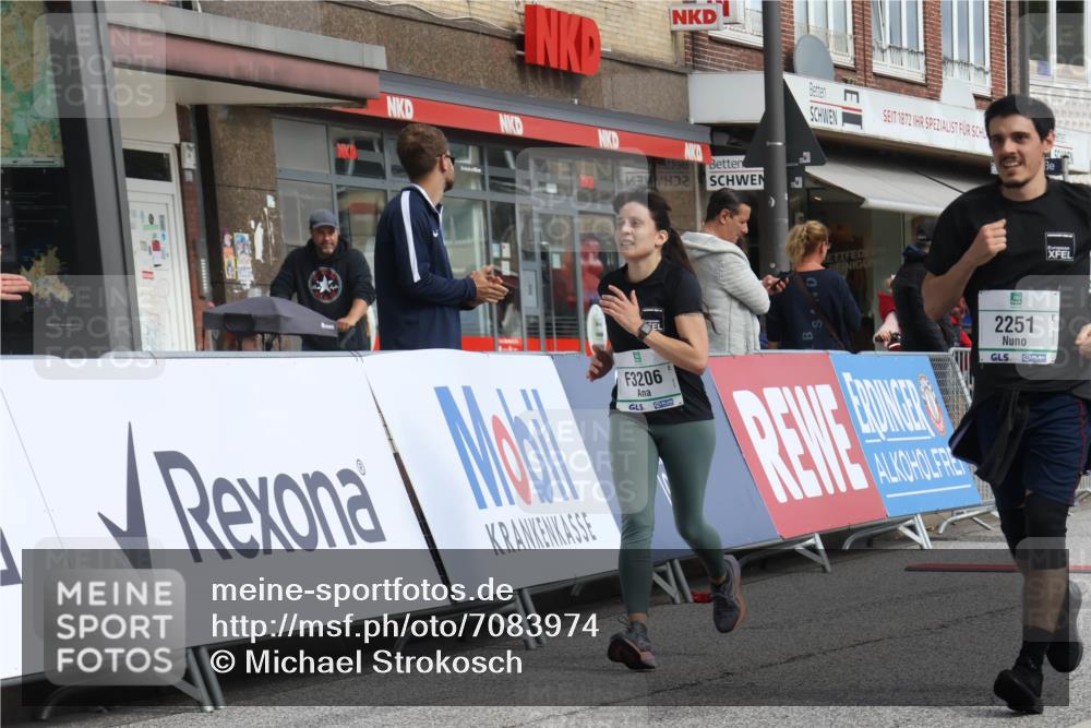 15.09.2024 - PSD Bank Halbmarathon Michael Strokosch http://msf.ph/oto/7083974 15.09.2024 12:30:22 Ziel 2111, 2251, 2299, 2447, 3206, 3261, 3276, 3346 meine-sportfotos.de