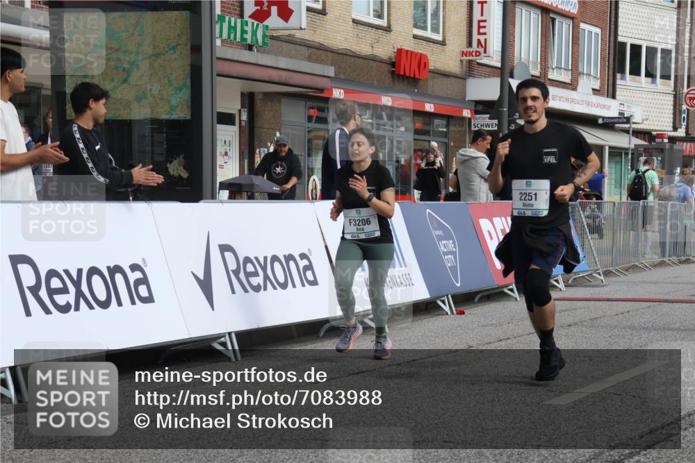 15.09.2024 - PSD Bank Halbmarathon Michael Strokosch http://msf.ph/oto/7083988 15.09.2024 12:30:22 Ziel 2111, 2251, 2299, 2447, 3206, 3261, 3276, 3346 meine-sportfotos.de