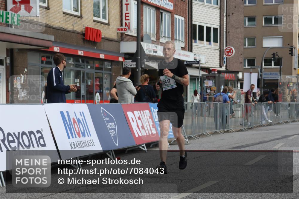 15.09.2024 - PSD Bank Halbmarathon Michael Strokosch http://msf.ph/oto/7084043 15.09.2024 12:30:26 Ziel 2251, 2299, 2447, 3206, 3261, 3276, 3346 meine-sportfotos.de