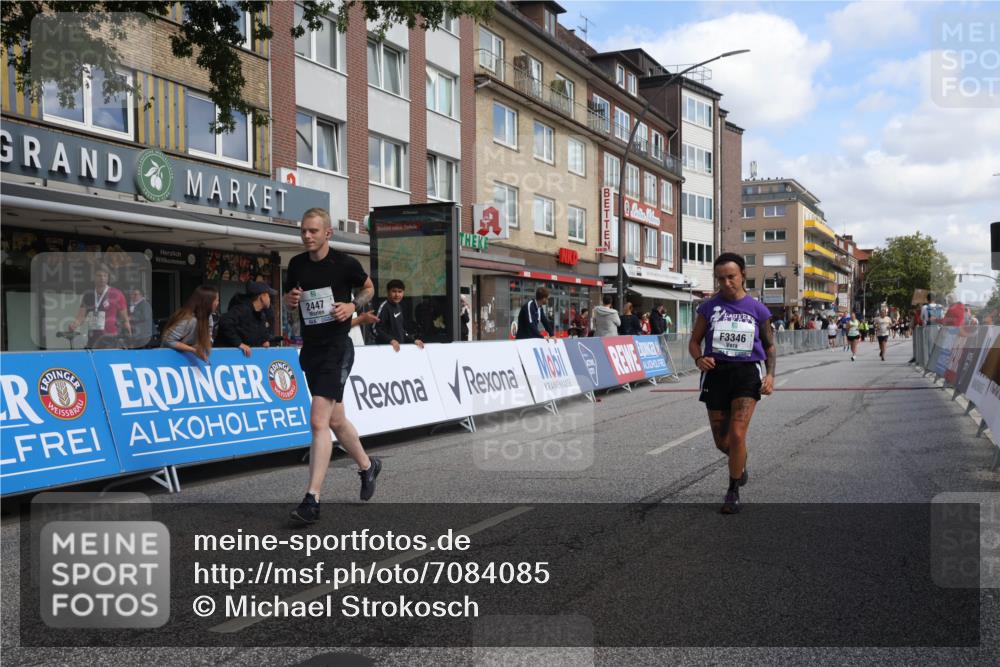 15.09.2024 - PSD Bank Halbmarathon Michael Strokosch http://msf.ph/oto/7084085 15.09.2024 12:30:29 Ziel 2251, 2347, 2447, 3206, 3261, 3346, 3352 meine-sportfotos.de
