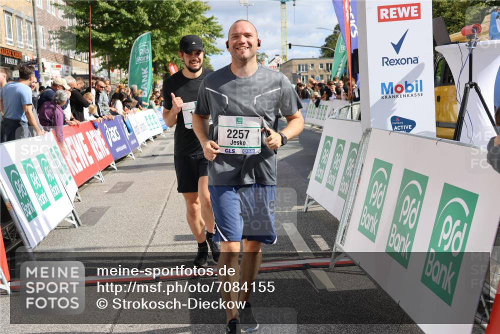 15.09.2024 - PSD Bank Halbmarathon Strokosch-Dieckow http://msf.ph/oto/7084155 15.09.2024 12:36:00 Ziel 1504, 1895, 2257, 2286, 3071 meine-sportfotos.de