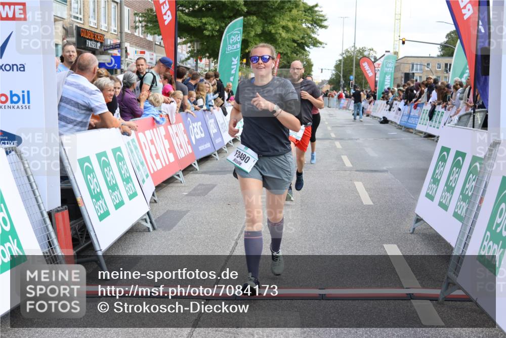 15.09.2024 - PSD Bank Halbmarathon Strokosch-Dieckow http://msf.ph/oto/7084173 15.09.2024 12:27:16 Ziel 2113, 3128, 3249, 3490 meine-sportfotos.de
