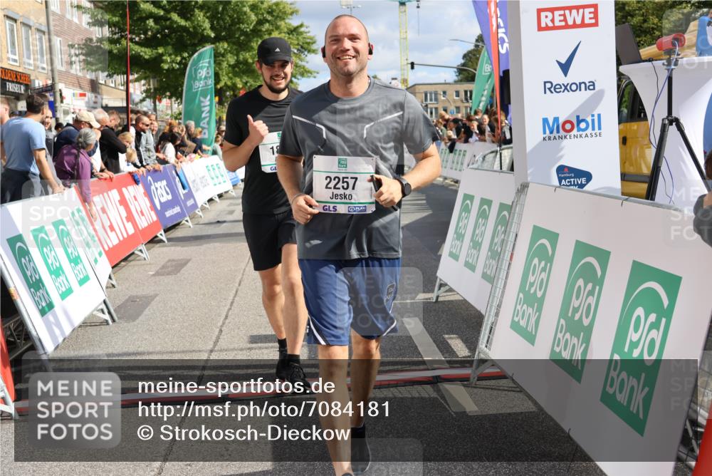 15.09.2024 - PSD Bank Halbmarathon Strokosch-Dieckow http://msf.ph/oto/7084181 15.09.2024 12:36:00 Ziel 1504, 1895, 2257, 2286, 3071 meine-sportfotos.de