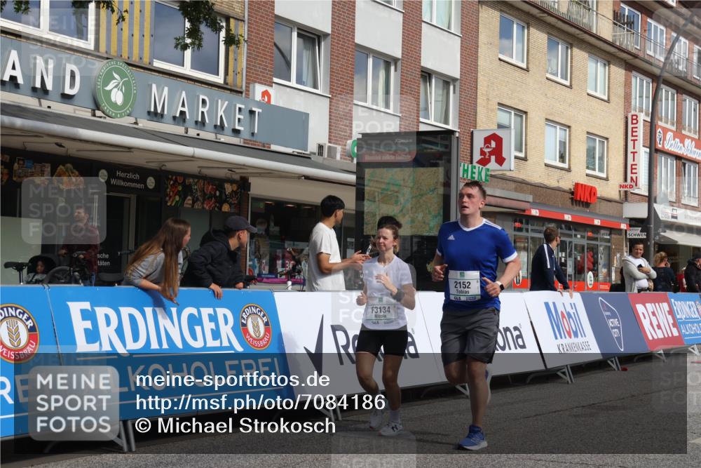 15.09.2024 - PSD Bank Halbmarathon Michael Strokosch http://msf.ph/oto/7084186 15.09.2024 12:30:43 Ziel 2152, 2261, 2347, 3134, 3352 meine-sportfotos.de