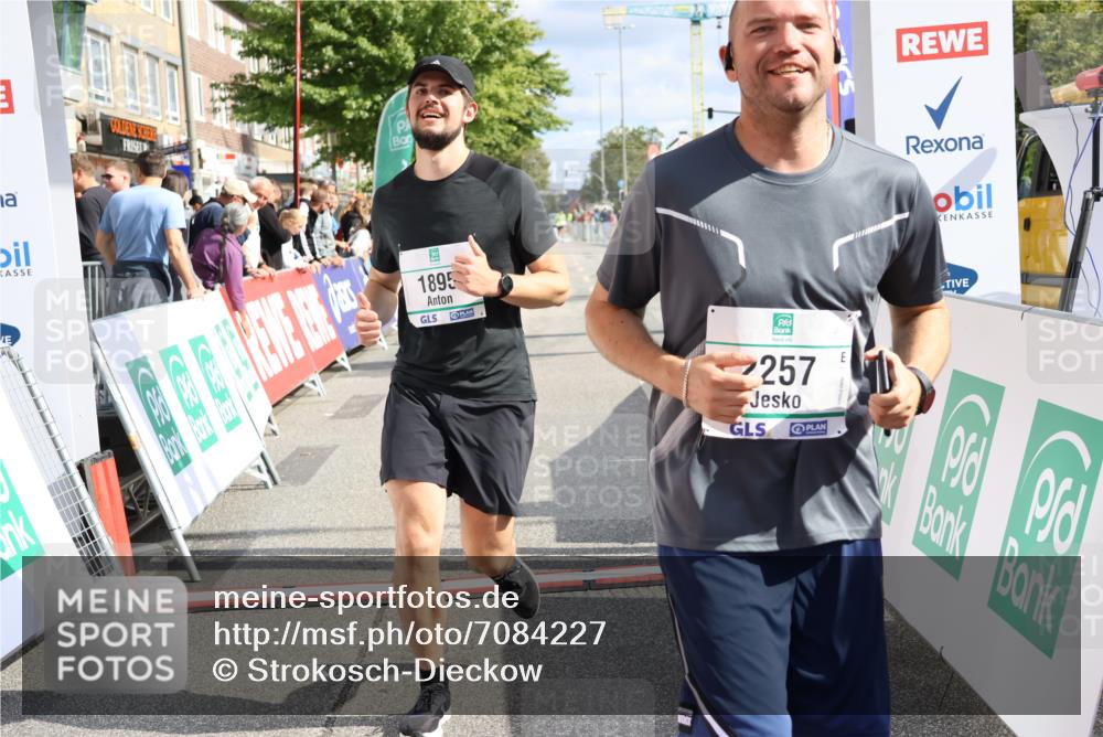 15.09.2024 - PSD Bank Halbmarathon Strokosch-Dieckow http://msf.ph/oto/7084227 15.09.2024 12:36:01 Ziel 1504, 1895, 2257, 2286 meine-sportfotos.de