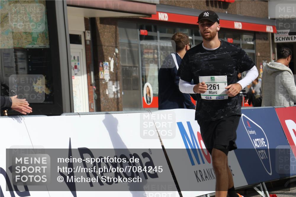 15.09.2024 - PSD Bank Halbmarathon Michael Strokosch http://msf.ph/oto/7084245 15.09.2024 12:30:51 Ziel 2152, 2261, 3134, 3211, 3279, 3312, 3414 meine-sportfotos.de