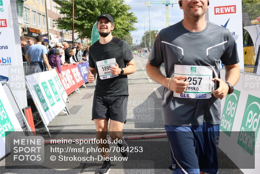 15.09.2024 - PSD Bank Halbmarathon Strokosch-Dieckow http://msf.ph/oto/7084253 15.09.2024 12:36:01 Ziel 1504, 1895, 2257, 2286 meine-sportfotos.de