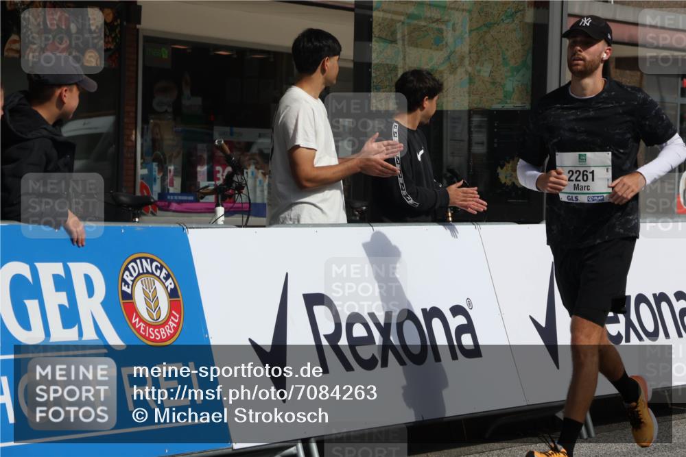 15.09.2024 - PSD Bank Halbmarathon Michael Strokosch http://msf.ph/oto/7084263 15.09.2024 12:30:52 Ziel 2152, 2261, 3134, 3211, 3279, 3312, 3414 meine-sportfotos.de