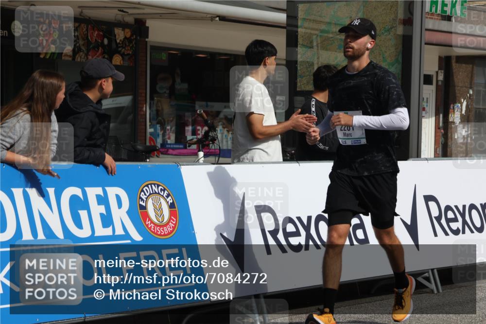 15.09.2024 - PSD Bank Halbmarathon Michael Strokosch http://msf.ph/oto/7084272 15.09.2024 12:30:53 Ziel 2152, 2259, 2261, 3134, 3211, 3279, 3312, 3414, 3542 meine-sportfotos.de
