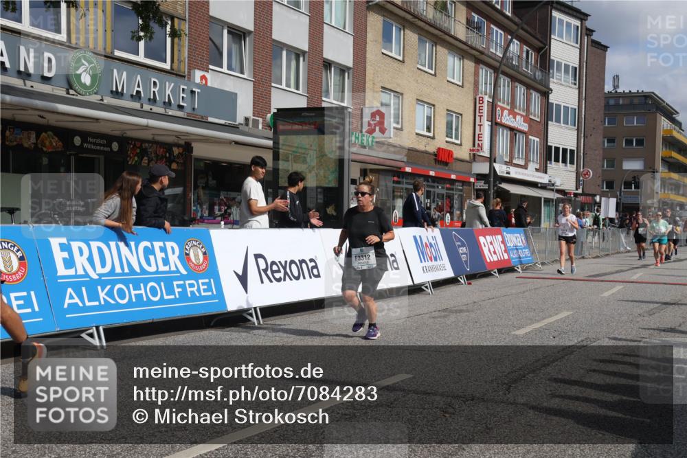 15.09.2024 - PSD Bank Halbmarathon Michael Strokosch http://msf.ph/oto/7084283 15.09.2024 12:30:54 Ziel 2259, 2261, 3211, 3279, 3312, 3414, 3416, 3542 meine-sportfotos.de