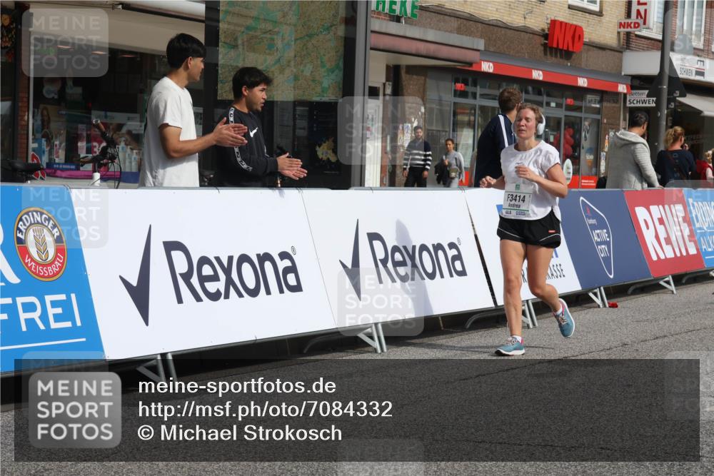 15.09.2024 - PSD Bank Halbmarathon Michael Strokosch http://msf.ph/oto/7084332 15.09.2024 12:30:58 Ziel 2259, 2261, 2858, 3211, 3279, 3312, 3414, 3416, 3542 meine-sportfotos.de