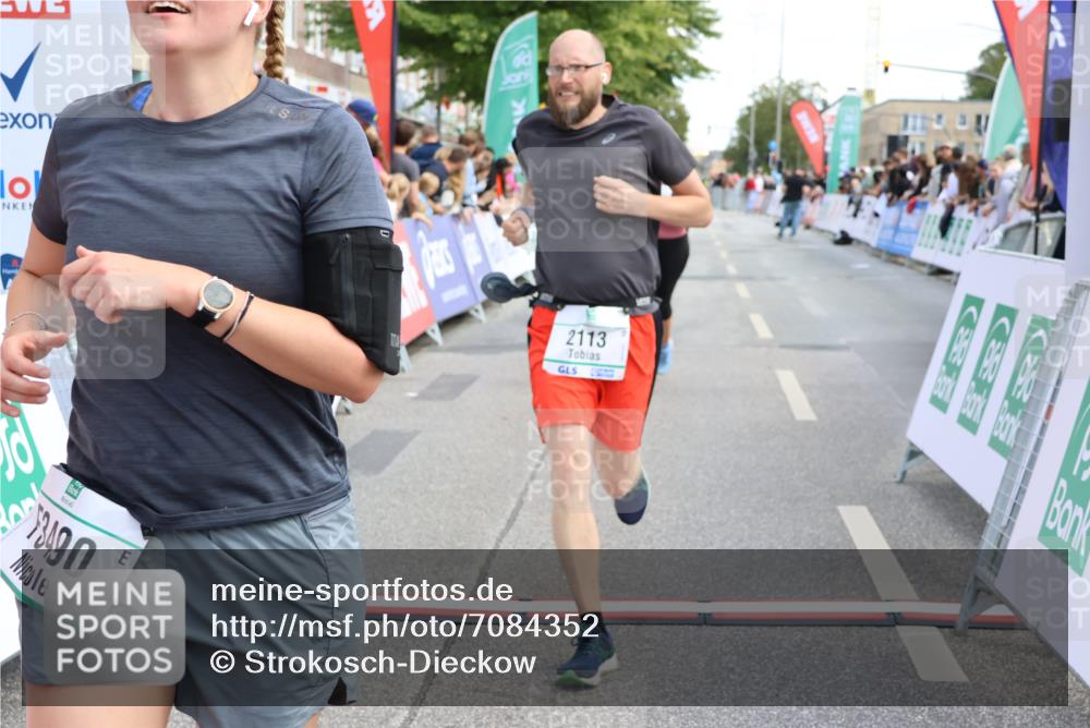 15.09.2024 - PSD Bank Halbmarathon Strokosch-Dieckow http://msf.ph/oto/7084352 15.09.2024 12:27:17 Ziel 2113, 3249, 3490 meine-sportfotos.de
