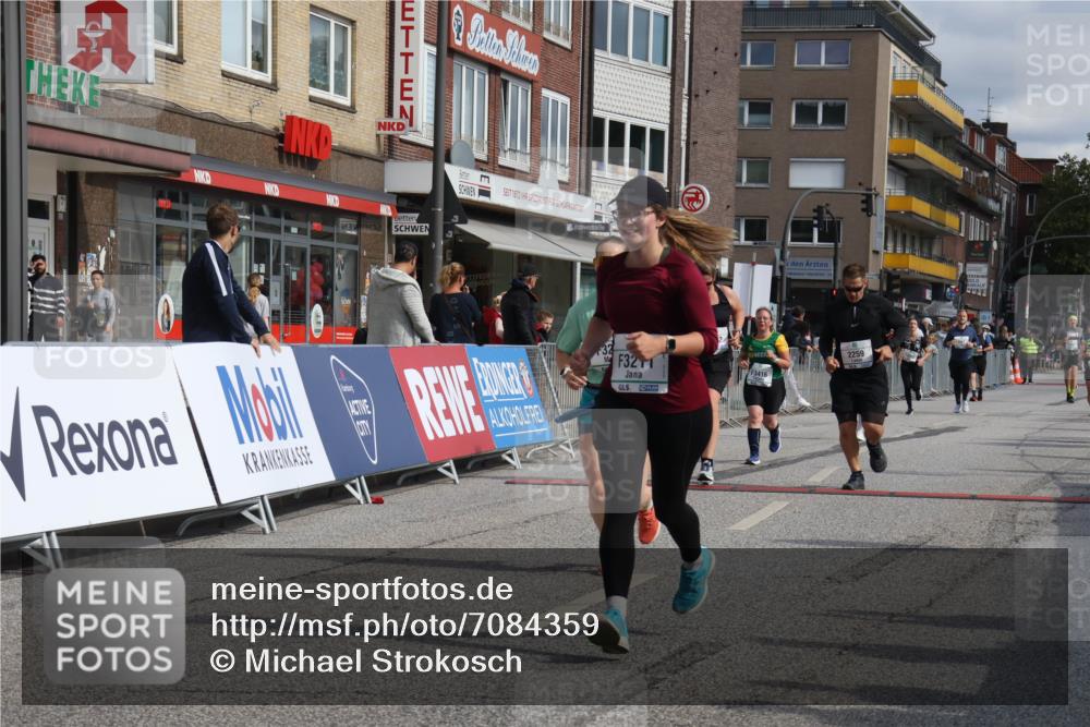 15.09.2024 - PSD Bank Halbmarathon Michael Strokosch http://msf.ph/oto/7084359 15.09.2024 12:30:59 Ziel 2259, 2261, 2858, 3211, 3279, 3312, 3414, 3416, 3542 meine-sportfotos.de