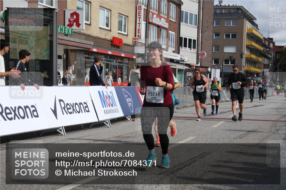 15.09.2024 - PSD Bank Halbmarathon Michael Strokosch http://msf.ph/oto/7084371 15.09.2024 12:31:00 Ziel 2259, 2261, 2858, 3089, 3211, 3279, 3312, 3414, 3416, 3542 meine-sportfotos.de
