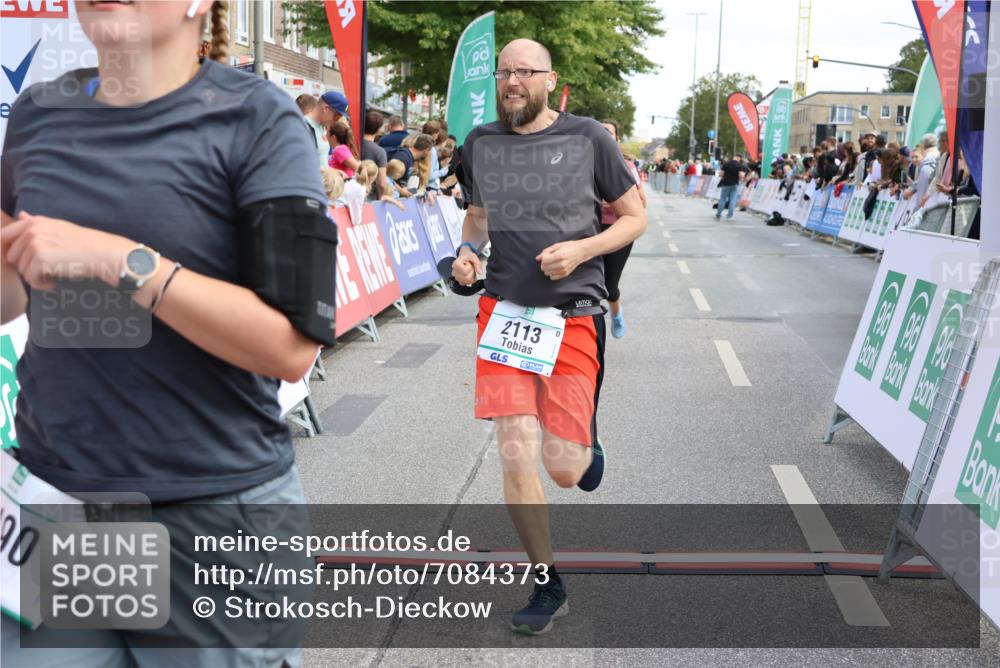 15.09.2024 - PSD Bank Halbmarathon Strokosch-Dieckow http://msf.ph/oto/7084373 15.09.2024 12:27:17 Ziel 2113, 3249, 3490 meine-sportfotos.de