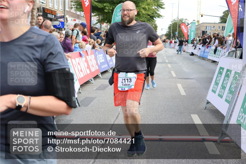 15.09.2024 - PSD Bank Halbmarathon Strokosch-Dieckow http://msf.ph/oto/7084421 15.09.2024 12:27:17 Ziel 2113, 3249, 3490 meine-sportfotos.de