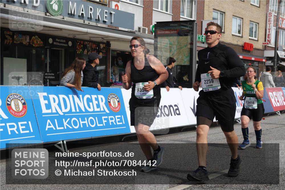 15.09.2024 - PSD Bank Halbmarathon Michael Strokosch http://msf.ph/oto/7084442 15.09.2024 12:31:04 Ziel 1948, 1961, 2259, 2858, 3089, 3211, 3279, 3312, 3414, 3416, 3486, 3542 meine-sportfotos.de