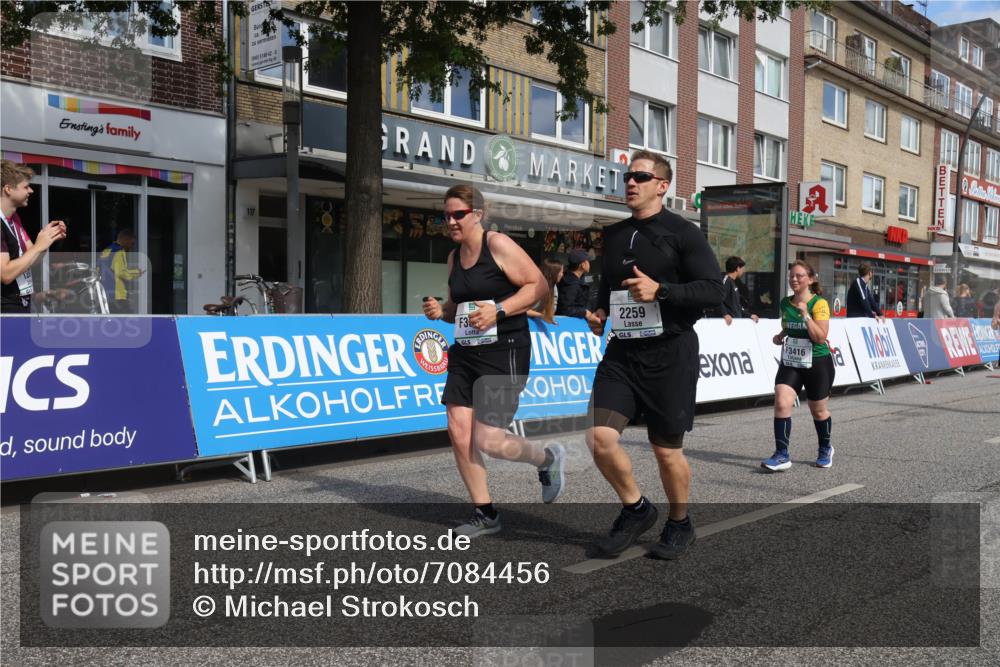 15.09.2024 - PSD Bank Halbmarathon Michael Strokosch http://msf.ph/oto/7084456 15.09.2024 12:31:05 Ziel 1948, 1961, 2259, 2858, 3089, 3211, 3279, 3414, 3416, 3486, 3542 meine-sportfotos.de