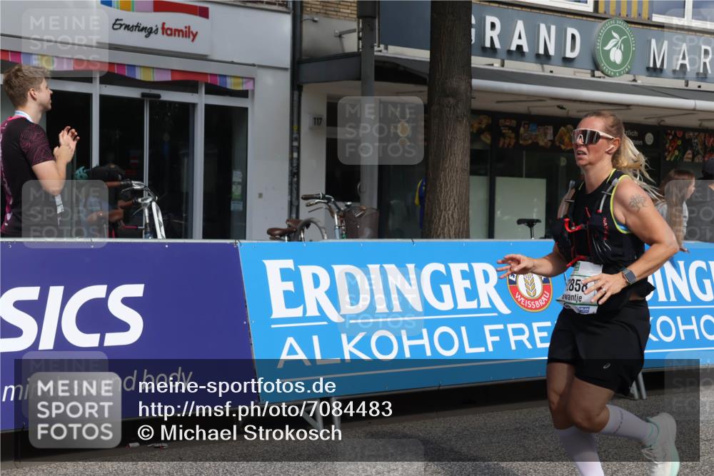 15.09.2024 - PSD Bank Halbmarathon Michael Strokosch http://msf.ph/oto/7084483 15.09.2024 12:31:08 Ziel 1948, 1961, 2259, 2858, 3089, 3211, 3279, 3414, 3416, 3486, 3542 meine-sportfotos.de