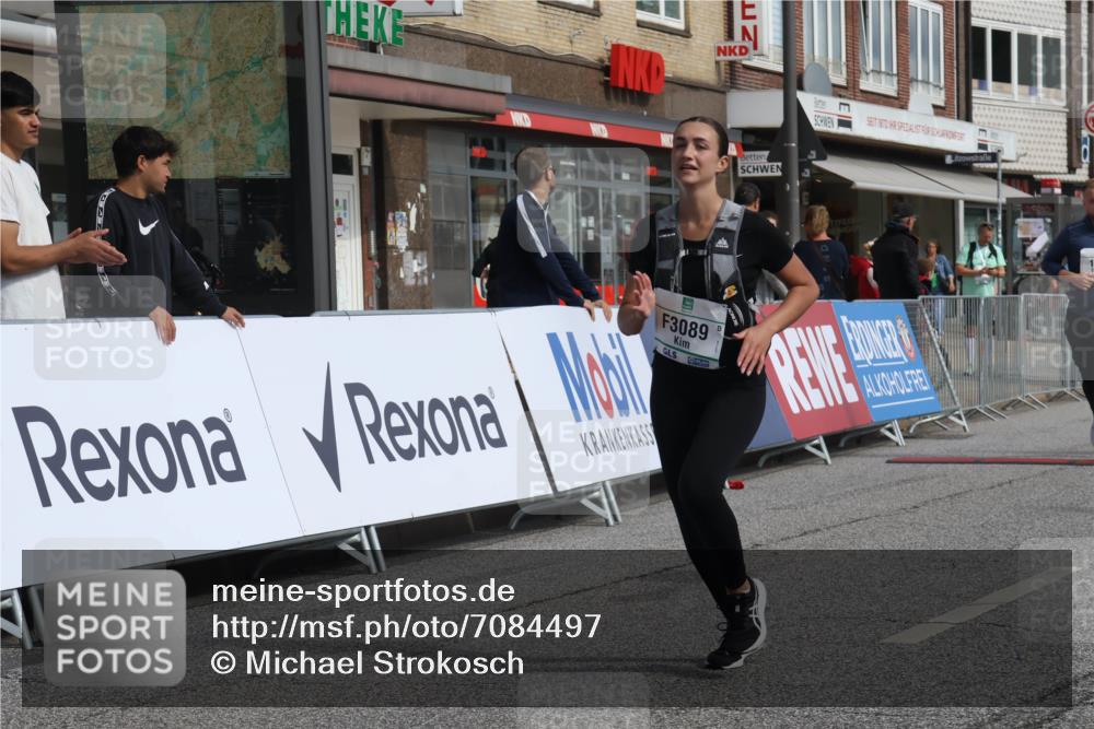 15.09.2024 - PSD Bank Halbmarathon Michael Strokosch http://msf.ph/oto/7084497 15.09.2024 12:31:10 Ziel 1948, 1961, 2259, 2858, 3089, 3211, 3279, 3416, 3486, 3542 meine-sportfotos.de