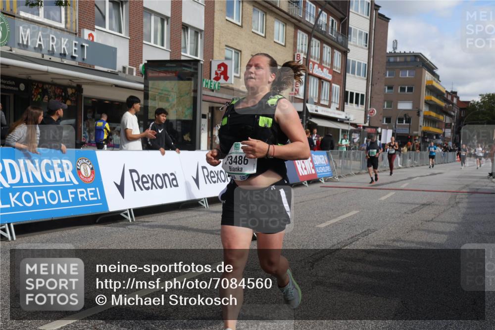15.09.2024 - PSD Bank Halbmarathon Michael Strokosch http://msf.ph/oto/7084560 15.09.2024 12:31:14 Ziel 1948, 1961, 2858, 3089, 3309, 3416, 3486 meine-sportfotos.de