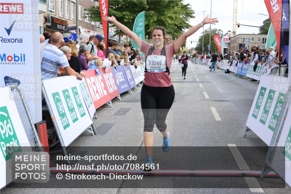 15.09.2024 - PSD Bank Halbmarathon Strokosch-Dieckow http://msf.ph/oto/7084561 15.09.2024 12:27:20 Ziel 2113, 2812, 3249, 3490 meine-sportfotos.de