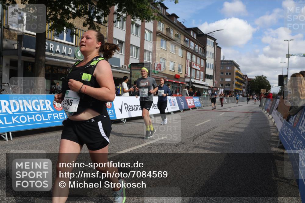 15.09.2024 - PSD Bank Halbmarathon Michael Strokosch http://msf.ph/oto/7084569 15.09.2024 12:31:14 Ziel 1948, 1961, 2858, 3089, 3309, 3416, 3486 meine-sportfotos.de