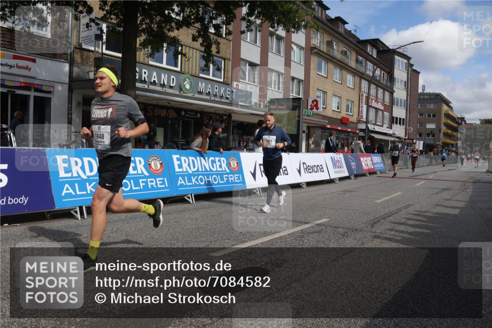15.09.2024 - PSD Bank Halbmarathon Michael Strokosch http://msf.ph/oto/7084582 15.09.2024 12:31:15 Ziel 1948, 1961, 2858, 3089, 3309, 3486 meine-sportfotos.de