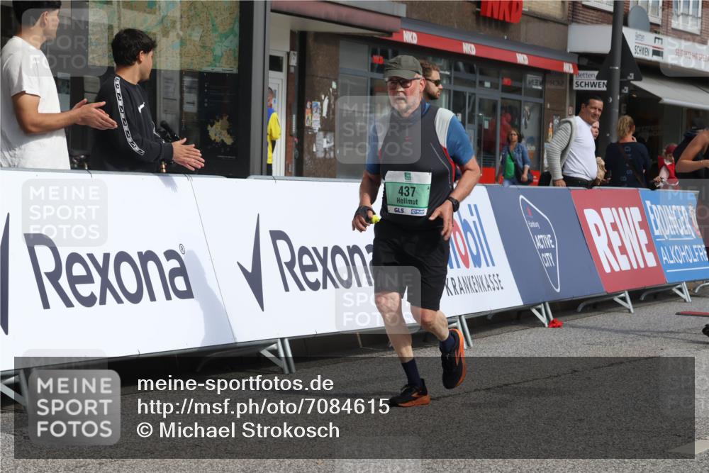 15.09.2024 - PSD Bank Halbmarathon Michael Strokosch http://msf.ph/oto/7084615 15.09.2024 12:31:19 Ziel 1866, 1948, 1961, 2068, 2887, 3089, 3309, 3486 meine-sportfotos.de