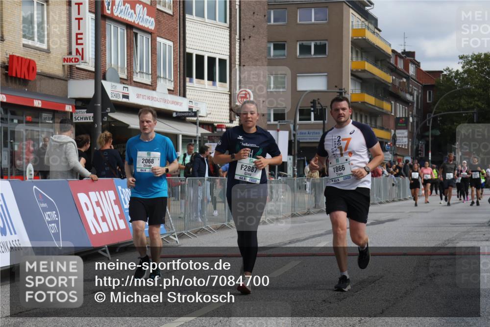 15.09.2024 - PSD Bank Halbmarathon Michael Strokosch http://msf.ph/oto/7084700 15.09.2024 12:31:26 Ziel 1866, 2068, 2887, 3309 meine-sportfotos.de