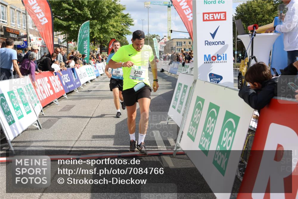 15.09.2024 - PSD Bank Halbmarathon Strokosch-Dieckow http://msf.ph/oto/7084766 15.09.2024 12:36:31 Ziel 2302, 2380 meine-sportfotos.de