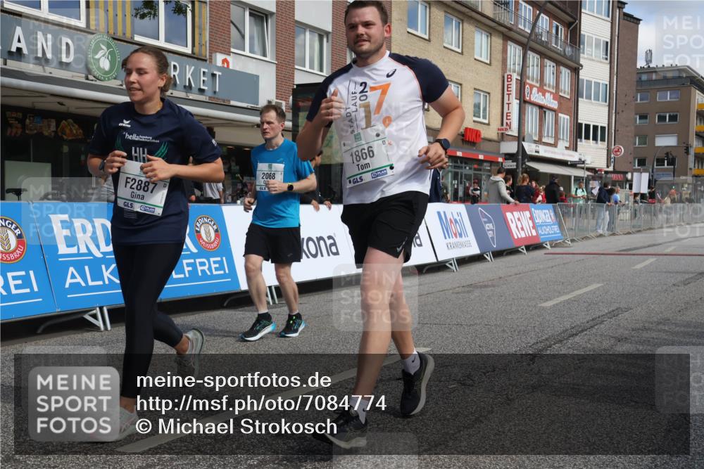 15.09.2024 - PSD Bank Halbmarathon Michael Strokosch http://msf.ph/oto/7084774 15.09.2024 12:31:30 Ziel 1866, 2068, 2887, 3309 meine-sportfotos.de