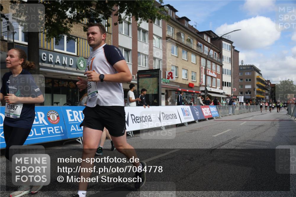 15.09.2024 - PSD Bank Halbmarathon Michael Strokosch http://msf.ph/oto/7084778 15.09.2024 12:31:30 Ziel 1866, 2068, 2887, 3309 meine-sportfotos.de