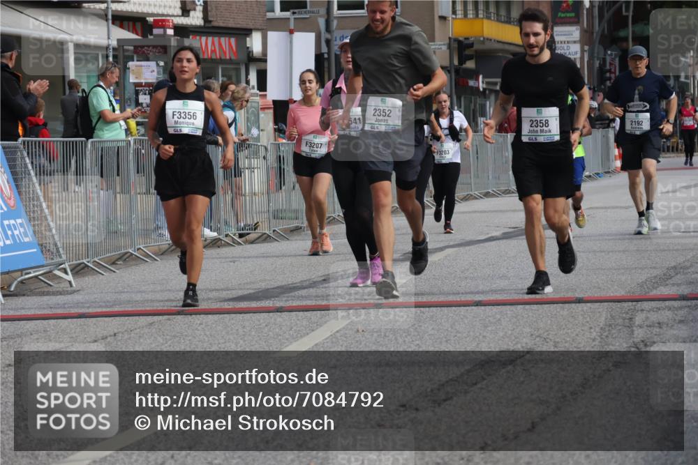 15.09.2024 - PSD Bank Halbmarathon Michael Strokosch http://msf.ph/oto/7084792 15.09.2024 12:31:38 Ziel 1866, 2068, 2192, 2352, 2358, 2423, 2887, 3014, 3203, 3207, 3356, 3541 meine-sportfotos.de