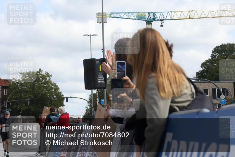 15.09.2024 - PSD Bank Halbmarathon Michael Strokosch http://msf.ph/oto/7084802 15.09.2024 12:31:39 Ziel 2192, 2352, 2358, 2423, 3014, 3203, 3207, 3356, 3541 meine-sportfotos.de
