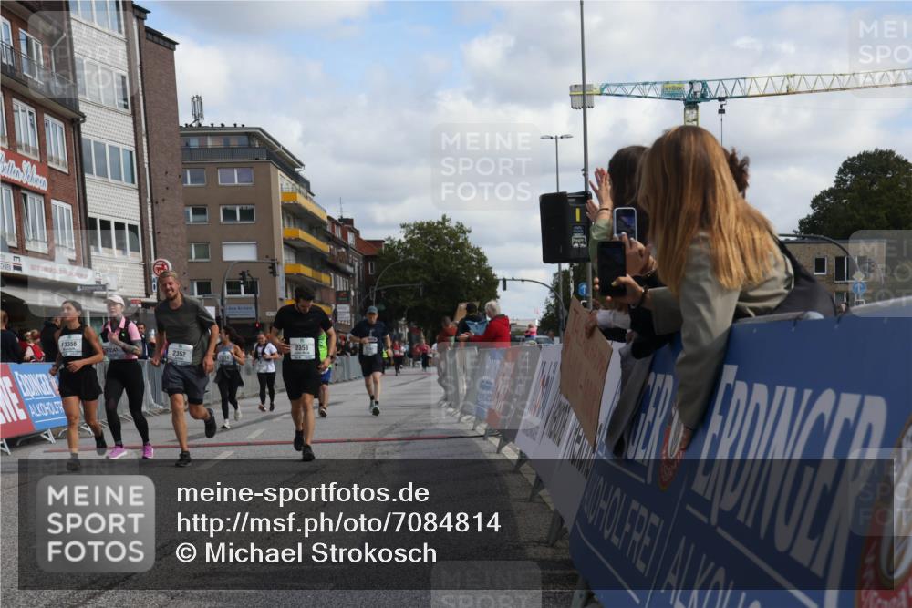 15.09.2024 - PSD Bank Halbmarathon Michael Strokosch http://msf.ph/oto/7084814 15.09.2024 12:31:40 Ziel 2192, 2352, 2358, 2423, 3014, 3203, 3207, 3356, 3541 meine-sportfotos.de