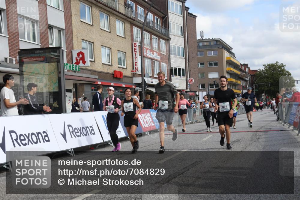 15.09.2024 - PSD Bank Halbmarathon Michael Strokosch http://msf.ph/oto/7084829 15.09.2024 12:31:41 Ziel 2192, 2352, 2358, 2423, 3014, 3203, 3207, 3356, 3541 meine-sportfotos.de
