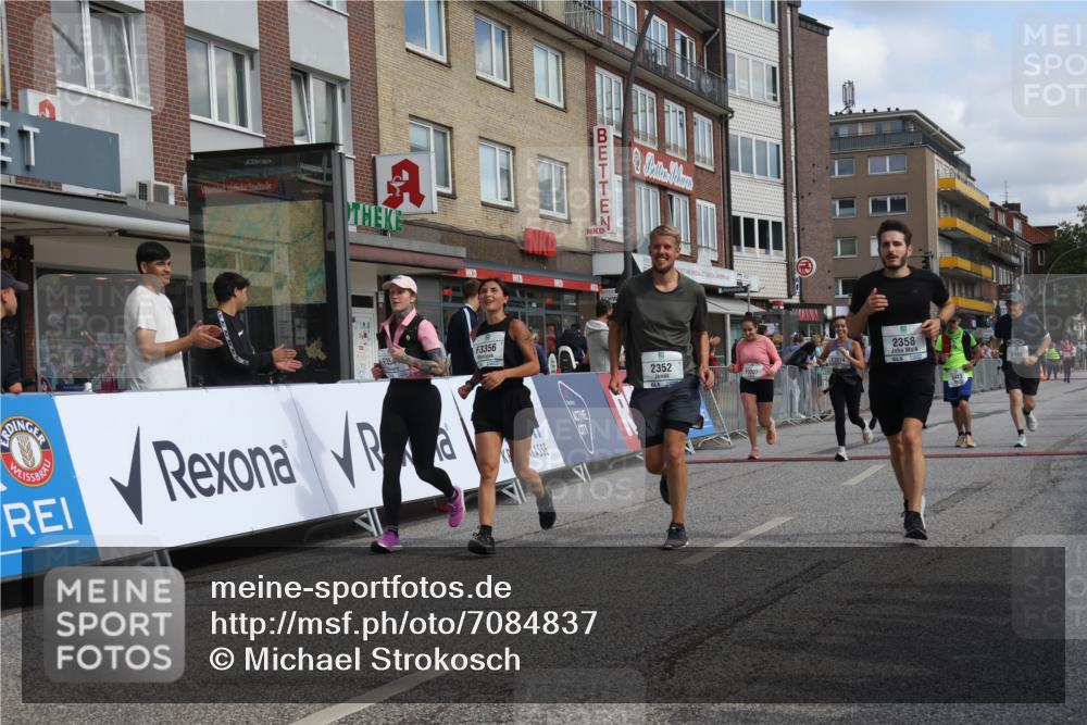 15.09.2024 - PSD Bank Halbmarathon Michael Strokosch http://msf.ph/oto/7084837 15.09.2024 12:31:42 Ziel 2192, 2352, 2358, 2423, 3014, 3203, 3207, 3356, 3541 meine-sportfotos.de