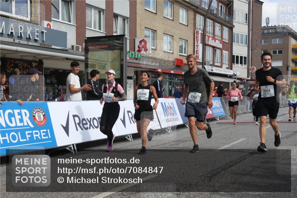 15.09.2024 - PSD Bank Halbmarathon Michael Strokosch http://msf.ph/oto/7084847 15.09.2024 12:31:42 Ziel 2192, 2352, 2358, 2423, 3014, 3203, 3207, 3356, 3541 meine-sportfotos.de