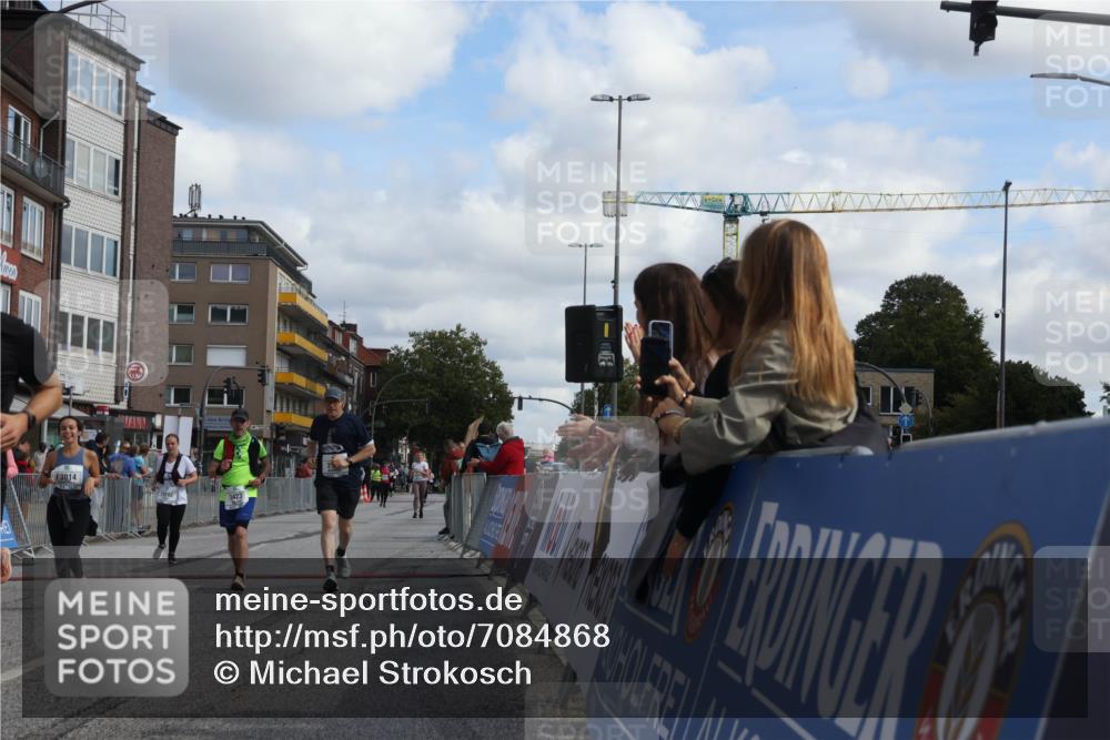 15.09.2024 - PSD Bank Halbmarathon Michael Strokosch http://msf.ph/oto/7084868 15.09.2024 12:31:43 Ziel 2192, 2352, 2358, 2423, 3014, 3203, 3207, 3356, 3541 meine-sportfotos.de