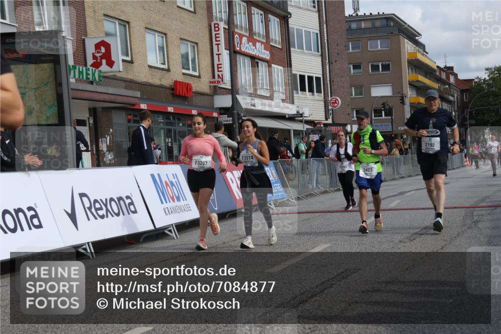 15.09.2024 - PSD Bank Halbmarathon Michael Strokosch http://msf.ph/oto/7084877 15.09.2024 12:31:44 Ziel 2192, 2352, 2358, 2423, 3014, 3203, 3207, 3356, 3541 meine-sportfotos.de