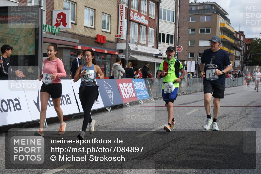 15.09.2024 - PSD Bank Halbmarathon Michael Strokosch http://msf.ph/oto/7084897 15.09.2024 12:31:46 Ziel 2192, 2352, 2358, 2423, 3014, 3203, 3207, 3291, 3356, 3541 meine-sportfotos.de