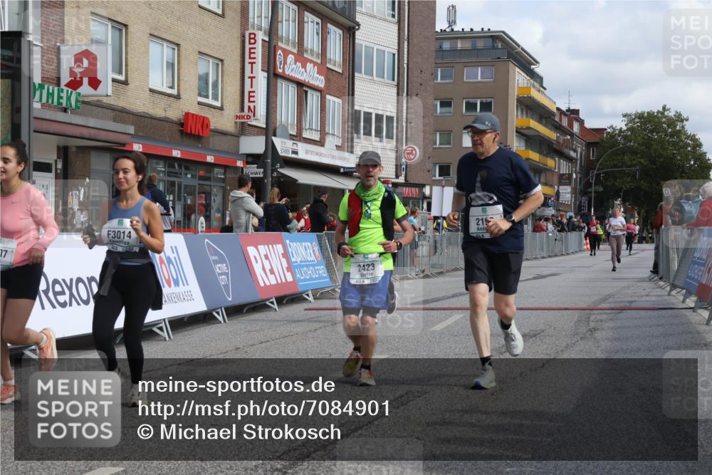 15.09.2024 - PSD Bank Halbmarathon Michael Strokosch http://msf.ph/oto/7084901 15.09.2024 12:31:46 Ziel 2192, 2352, 2358, 2423, 3014, 3203, 3207, 3291, 3356, 3541 meine-sportfotos.de