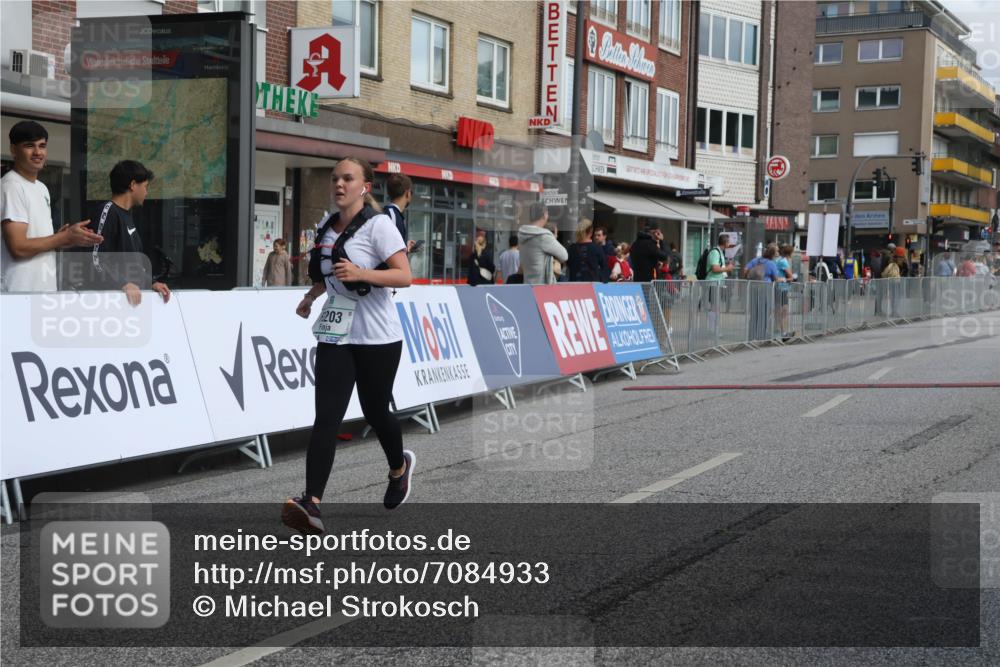 15.09.2024 - PSD Bank Halbmarathon Michael Strokosch http://msf.ph/oto/7084933 15.09.2024 12:31:48 Ziel 2192, 2352, 2358, 2423, 3014, 3203, 3207, 3291, 3356, 3541 meine-sportfotos.de