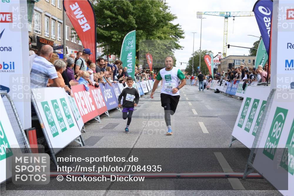 15.09.2024 - PSD Bank Halbmarathon Strokosch-Dieckow http://msf.ph/oto/7084935 15.09.2024 12:27:37 Ziel 2528, 2812, 3288 meine-sportfotos.de